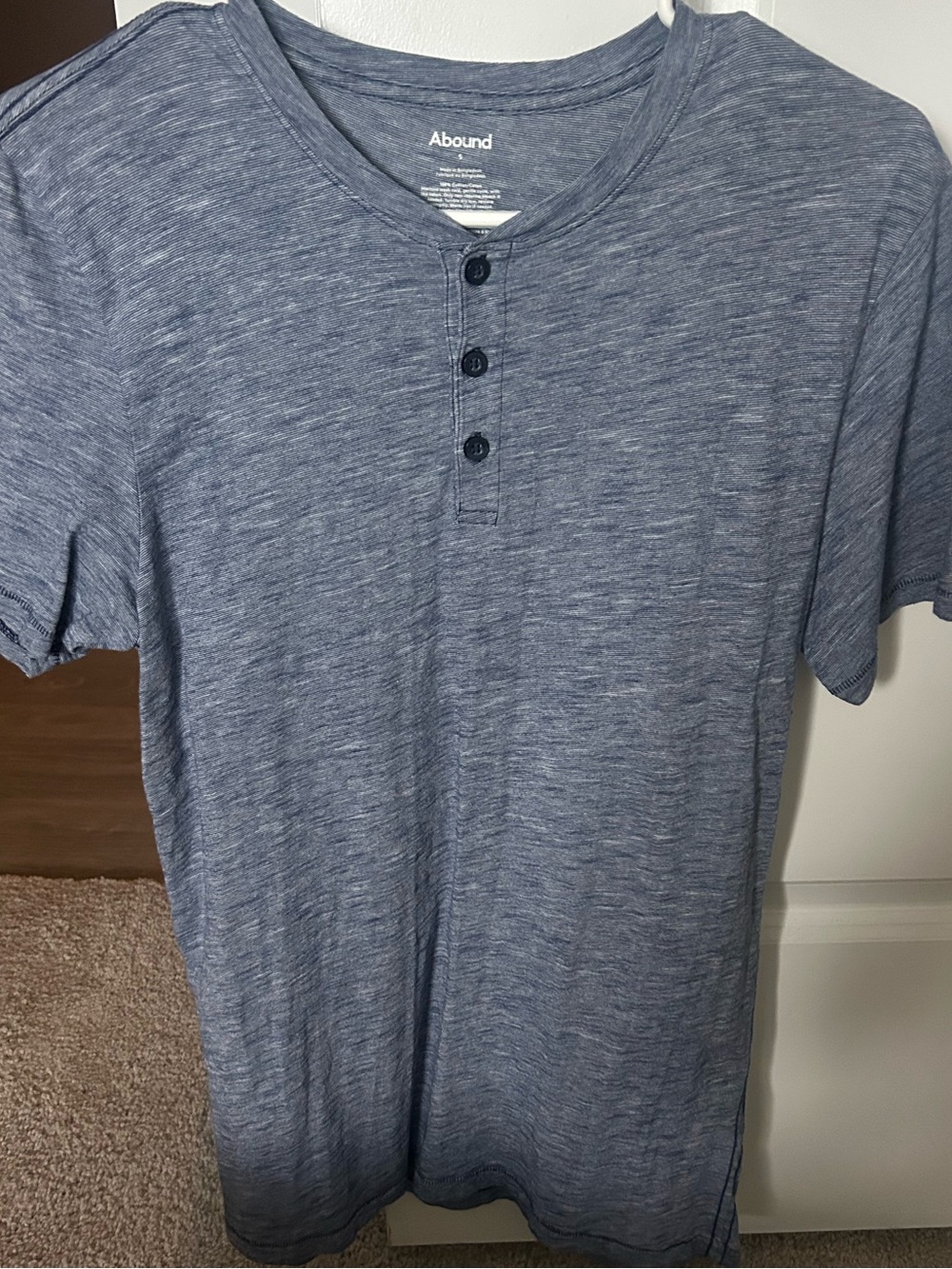 Abound Men’s Heather Blue Short Sleeve Henley T-Shirt Size Small